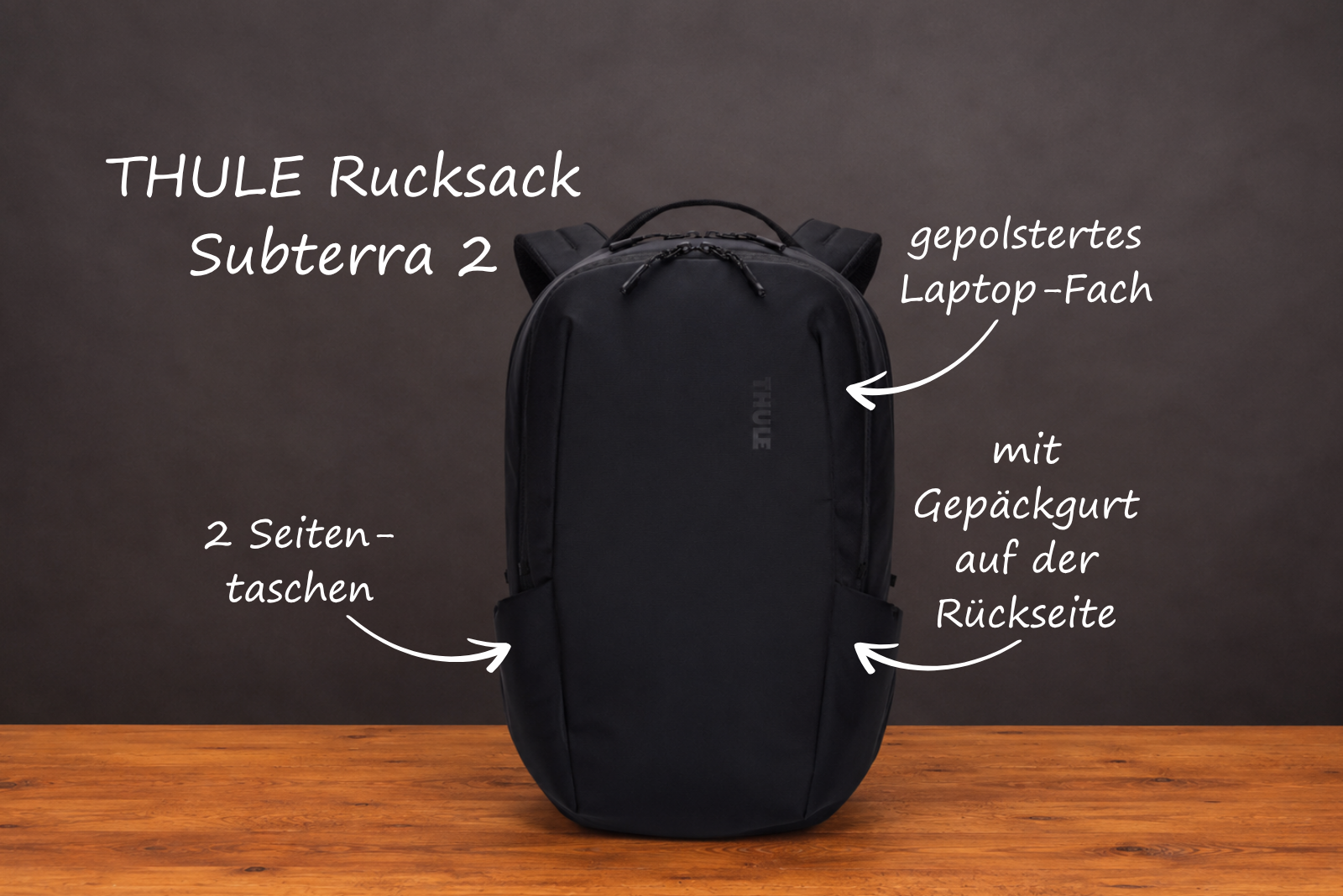 Produktdetails des Thule Subterra 2 Rucksacks mit Laptopfach, Seitentaschen und Gep&auml;ckgurt.