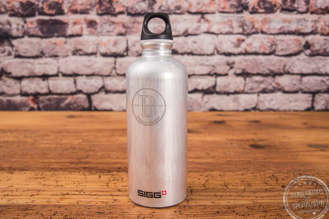 SIGG Trinkflasche mit Logo