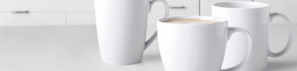 Vier weiße KAHLA Werbetassen Basic Range 