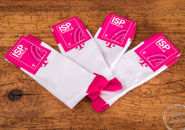 Socken mit Logo Telekom als Werbeartikel.