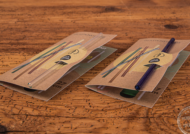 Glastrinkhalme in der Mailingkarte als Werbeartikel.