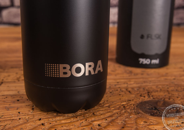 FLSK Flasche schwarz mit Logogravur