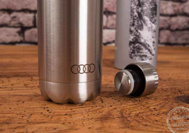 FLSK Flasche silber mit Deckel und Karton