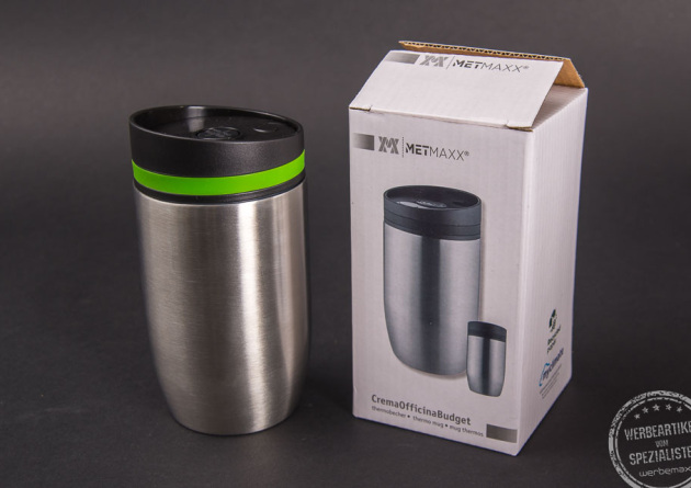 Doppelwandiger Thermobecher mit Verpackung als Werbeartikel
