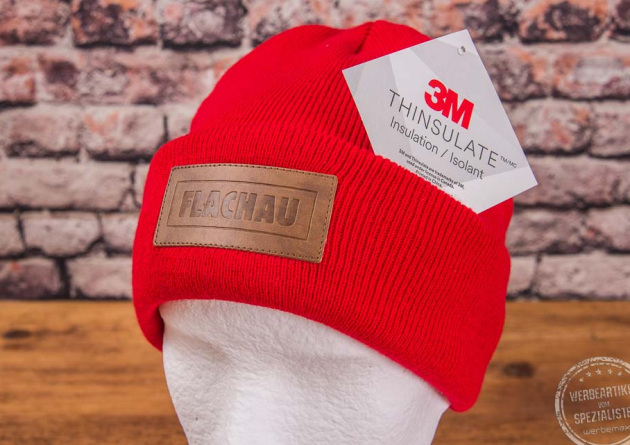 Beanie rot mit Lederpatch
