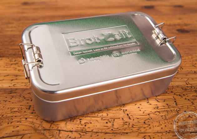 Blechdose der Lebenshilfe mit Gravur