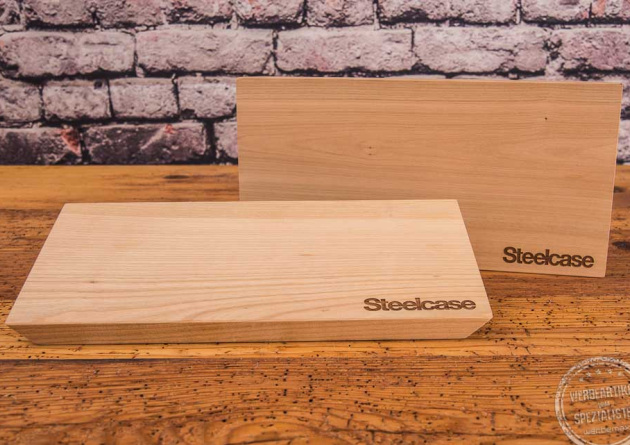 e+m Holzbrett Werbeartikel