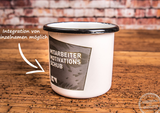 Einzelnamen auf Emaillebecher
