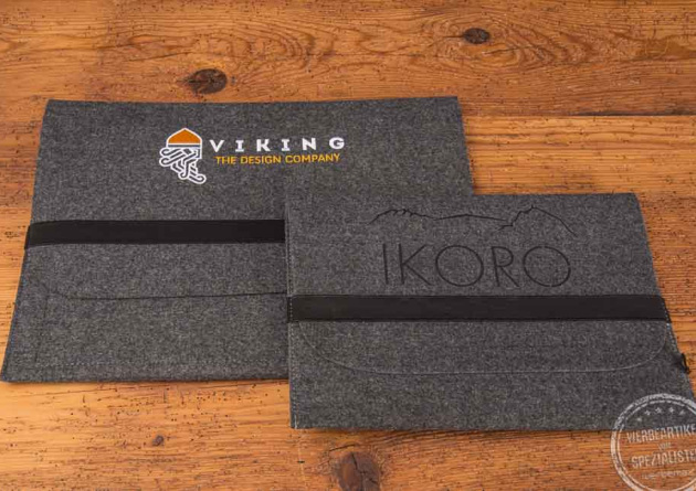 Referenz graue Filzmappe mit Logo Viking Design Company
