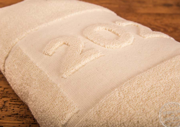 Nachhaltiges Handtuch mit Logo als Werbegeschenk