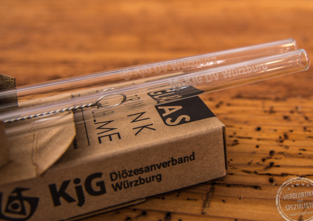 glastrinkhalme mit logo