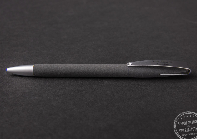 Schwarzer Klio Kugelschreiber Cobra als Werbeartikel mit Logo bedrucken