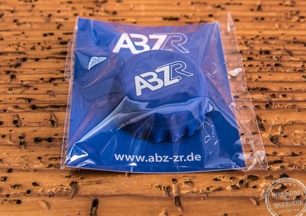 Verpackter Korki Silikon Kronkorken mit Logo Druck auf der Verpackung und dem Verschluss. 