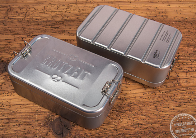 Vesperdose aus Blech mit Logoanbringung