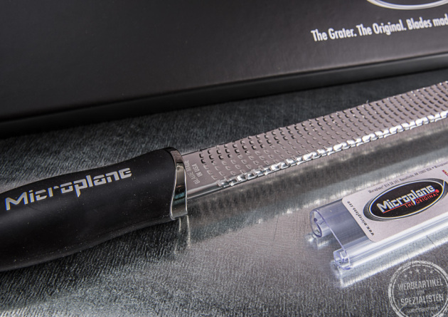 original küchenreibe zester von microplane mit druck