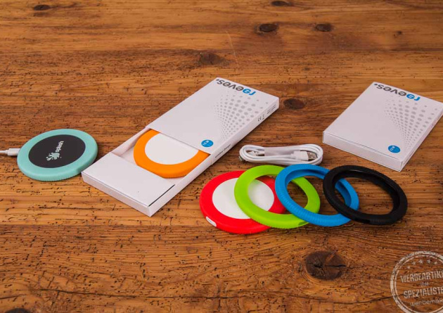 myMatola Wireless Charger mit Verpackung und auswechselbaren Silikonringen