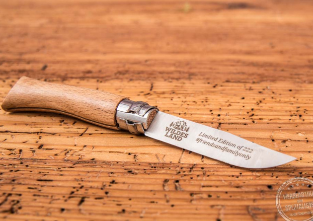 Opinel Taschenmesser Logo Gravur auf Klinge