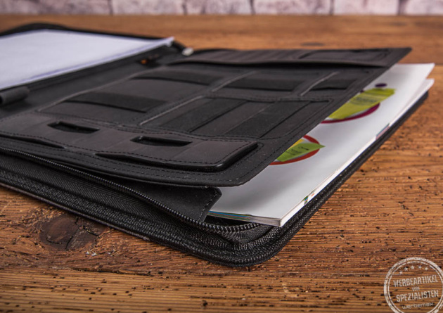 Details Schreibmappe mit Werbeanbringung