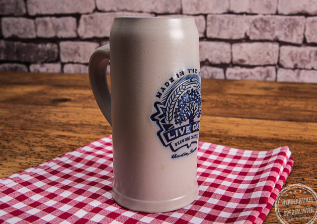 Bierkrug mit Firmenlogo