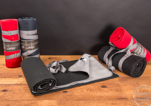 Picknickdecke XL James & Nicholson in verschiedenen Farben