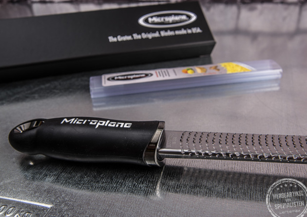 lododruck auf küchnereibe microplane original