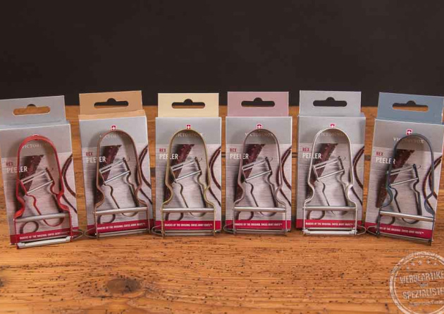 Viele farbige Sparsch&auml;ler Rex aus Aluminium von Victorinox als Werbeartikel f&uuml;r die K&uuml;che 