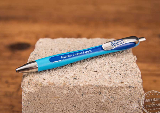 Blauer Schneider Slider Rave Kugelschreiber mit Gravur als Werbeschenk f&uuml;r Business Process Experts 