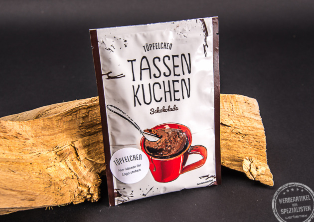 Tüpfelchen Tassenkuchen mit inidividuellem Etikett
