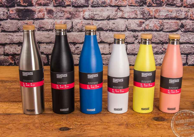 Sigg Flasche meridian in verschiedenen Größen und Farben mit Logo