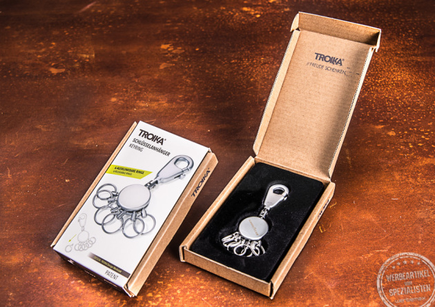 Troika Schlüsselanhänger PATENT mit Karabiner und 6 ausklinkbaren Ringen mit Logogravur von werbemax