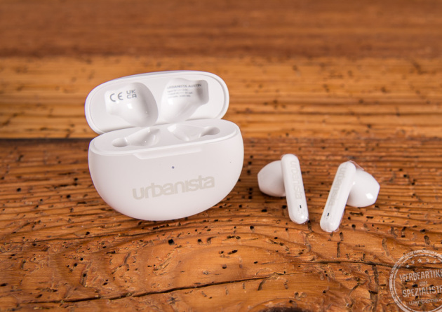 urbanista AUSTIN In Ear Kopfhörer weiß mit Ladedose