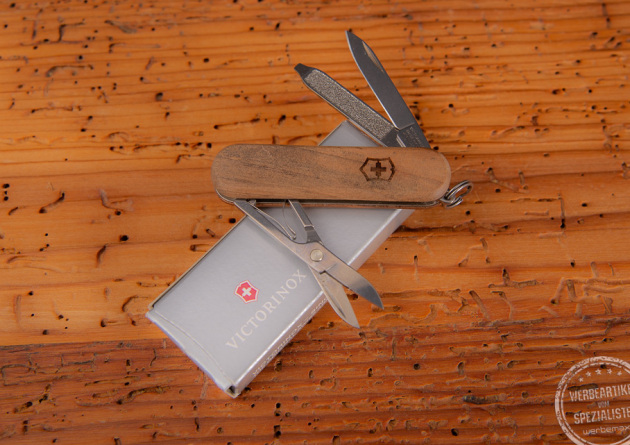Victorinox Classic SD Holz mit Logogravur als Werbeartikel