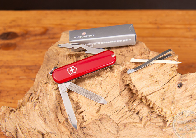 Victorinox Taschenmesser Rally mit vielen Funktionen.