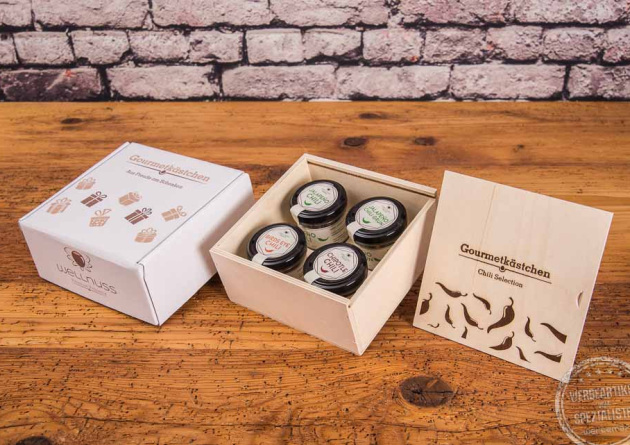 Gewuerzset 4er-Box mit Gravur auf Birkenholzbox Gourmetkaestchen
