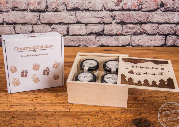 Gewuerzset 4er-Box mit Gravur auf Birkenholzbox Frohe Weihnachten