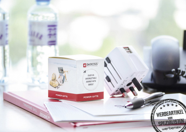 SKROSS World Adapter PRO WORLD & USB als Werbegeschenk