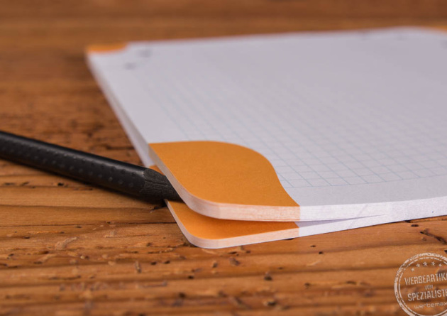 Werbeartikel Haftnotizen-Mousepad mit runden Ecken und großer Werbefläche.