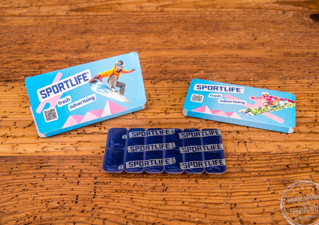 Drei personalisierte Kaugummi Blister bedruckt mit Logo auf Verpackung als Werbeartikel. 