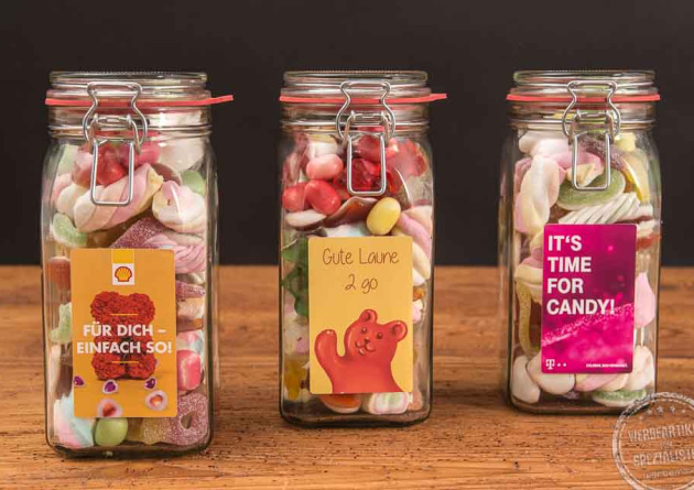 Personalisierte Süßigkeiten als Werbeartikel im Glas mit Logo als Geschenk