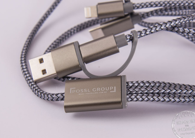 Ladekabel Dreizack von Troika mit Logogravur