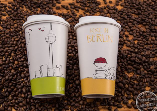 individueller Kaffe to Go Becher mit wei&szlig;em Deckel