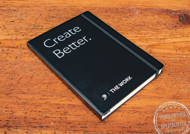 Leuchtturm1917 schwarzes Softcover-Notizbuch mit Logodruck.