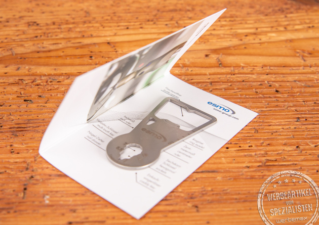 Richartz Flaschen&ouml;ffner mit Werbekarte.