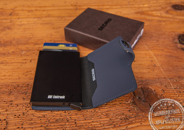 Secrid Miniwallet mit Logogravur RSF Elektronik als Werbegeschenk.