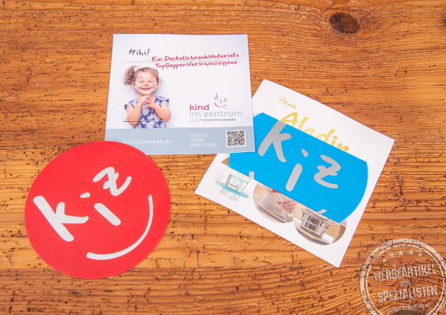 Zwei Topflappen Aladin mit Logodruck als Werbeartikel.