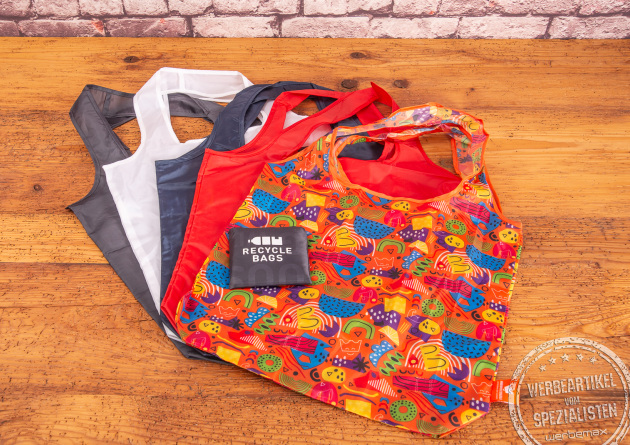 Nachhaltige Einkaufstasche aus recycelten Plastikflaschen. Mit Logo bedruckbar als Werbeartikel f&uuml;r umweltbewusste Unternehmen.