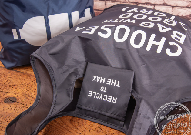 Faltbare Einkaufstasche mit praktischer Innentasche, in der die Einkaufstasche komfortabel eingesteckt wird.