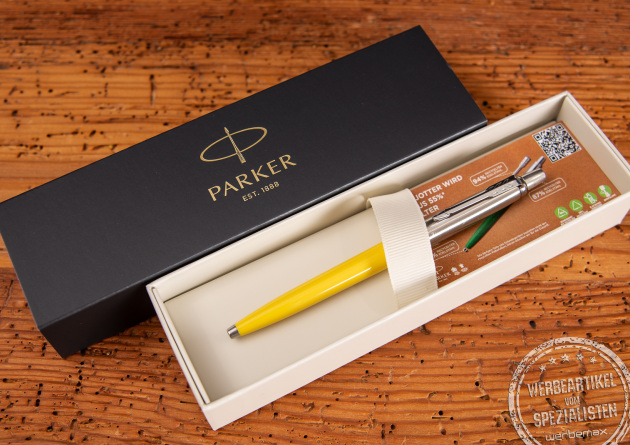 Knallig Werben mit dem nachhaltigen Parker Jotter Original in der Trendfarbe Gelb. Setzten Sie Ihr Logo gekonnt in Szene. 