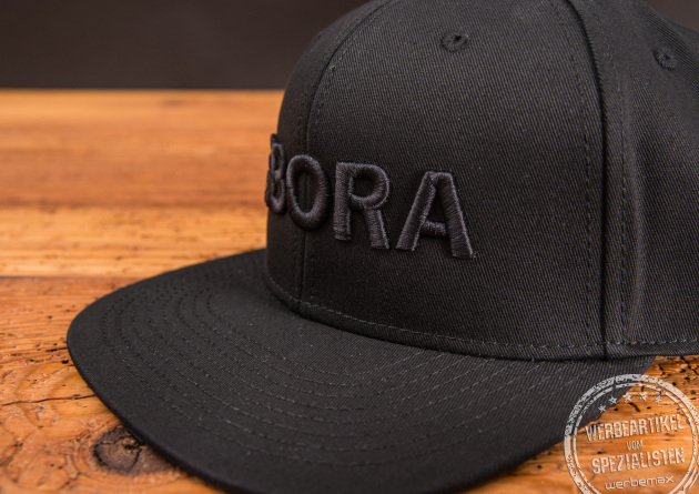 3D-Stick auf Snapback-Cap mit geradem Schild als Werbegeschenk