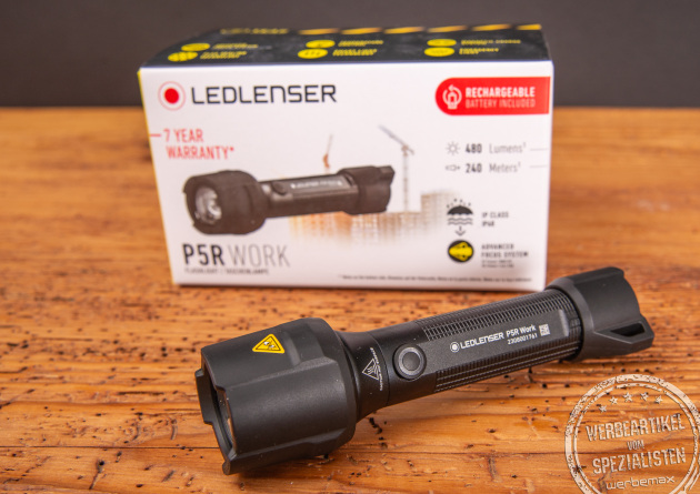 Funktionsstarke Taschenlampe von LEDLenser P5R WORK als hochwertiger Werbeartikel mit Gravur erhältlich. Im schönen Karton mit viel Zubehör für Kunden und Mitarbeiter